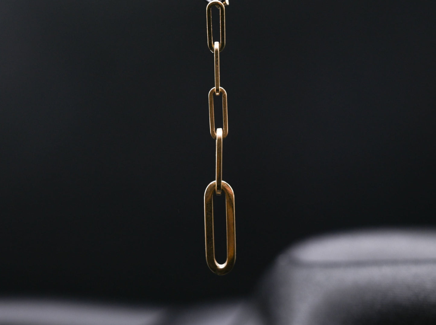 14 karaat gouden oorbellen/oorstekers met geschakeld design