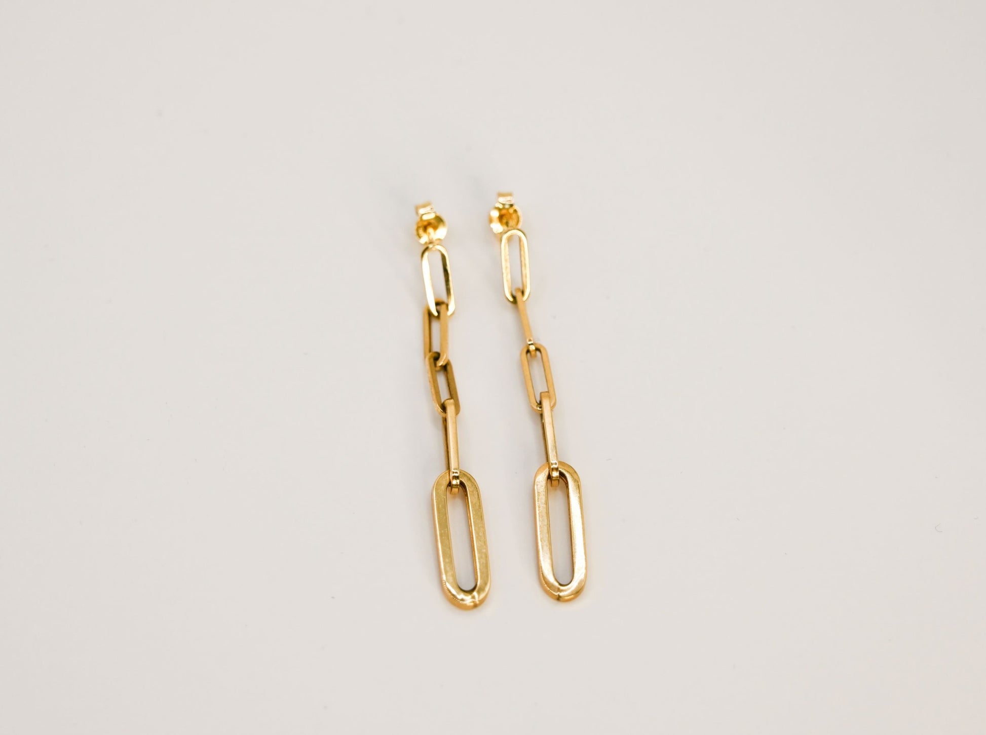 14 karaat gouden oorbellen/oorstekers met geschakeld design